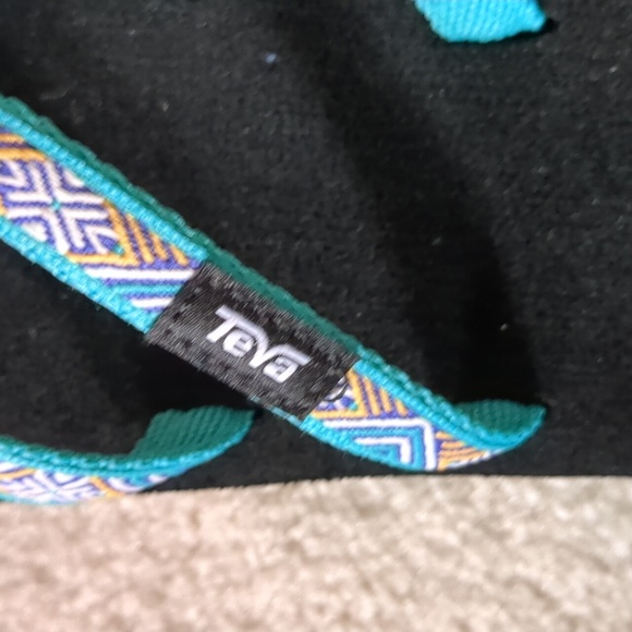 Teva Olowahu Sandals - Picture 3 of 6